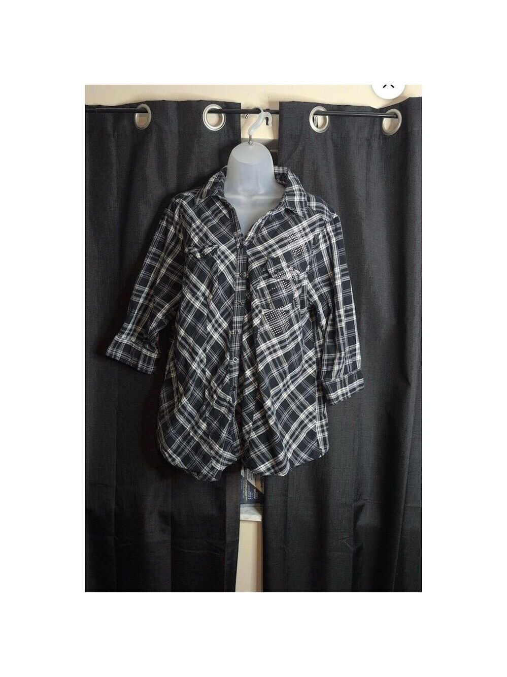 Torrid Women's Plaid Button-Up Shirt Size 2 Multicolor Long Sleeve